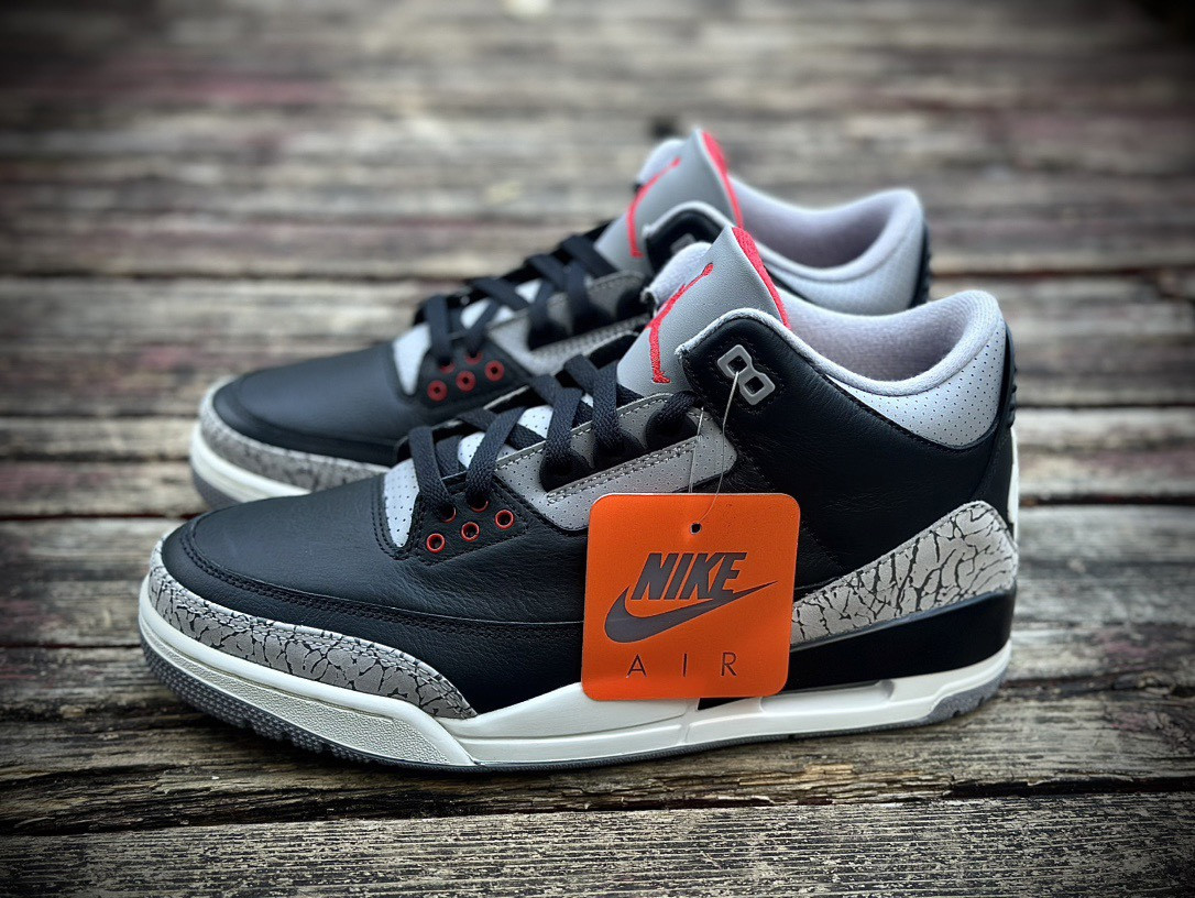 Air Jordan 3 OG "Black Cement"